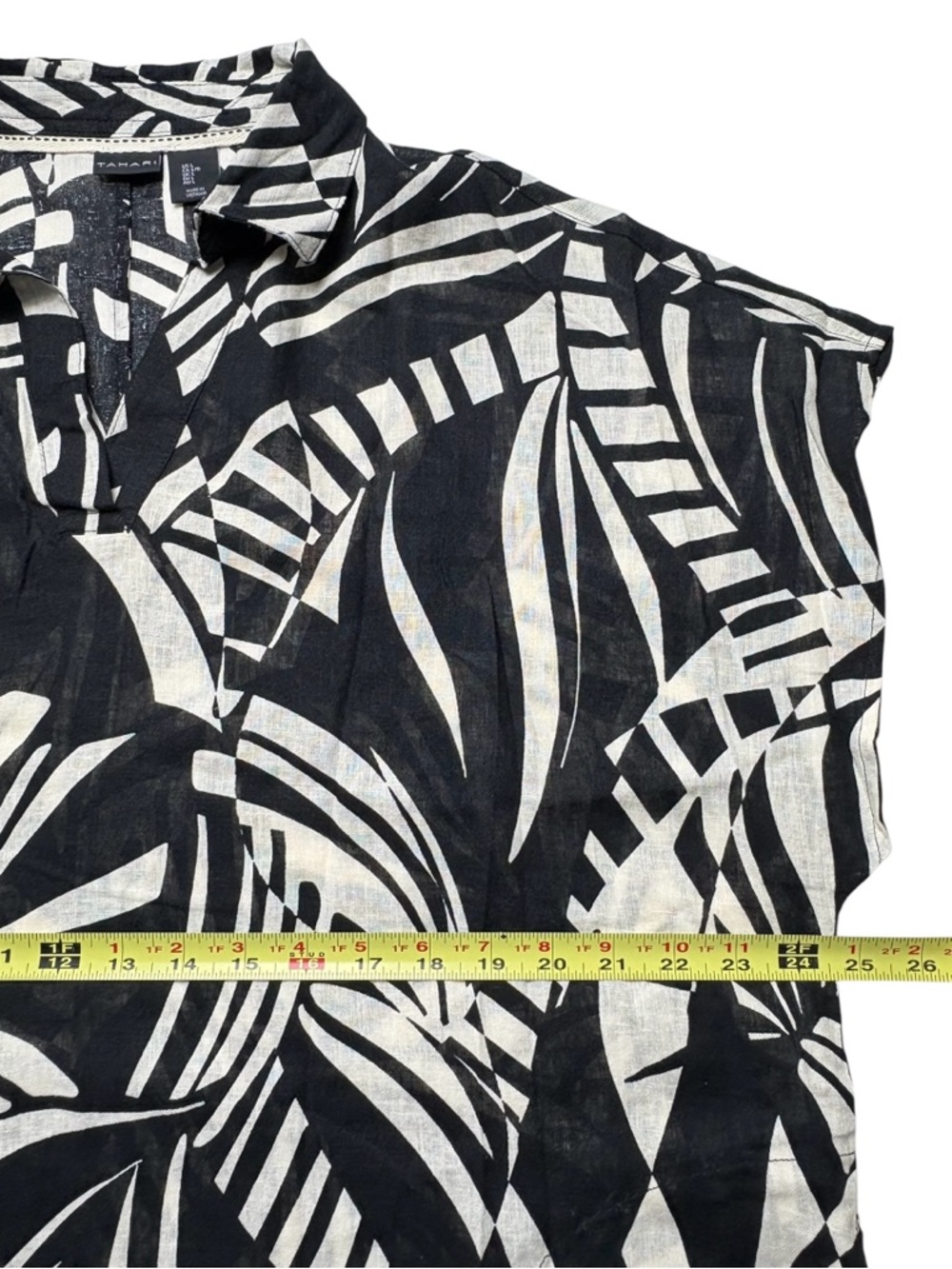 Tahari Linen Blend Kaftan Maxi Dress Black Off-White Geo Leaf Print • Size L - Picture 9 of 12